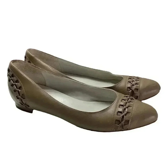 Cole Haan Maria Sharapova Women Ballet Flats Taupe Left Shoe 8.5 Right Shoe 8 - Picture 1 of 10